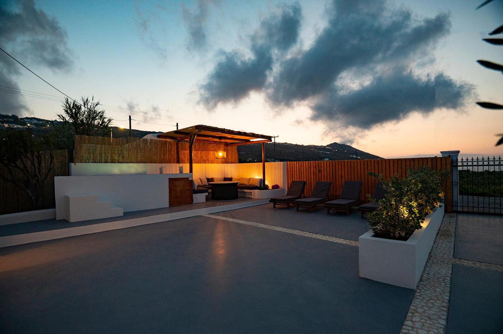 Sunrise Villa Santorini Vourvoúlos Exteriör bild